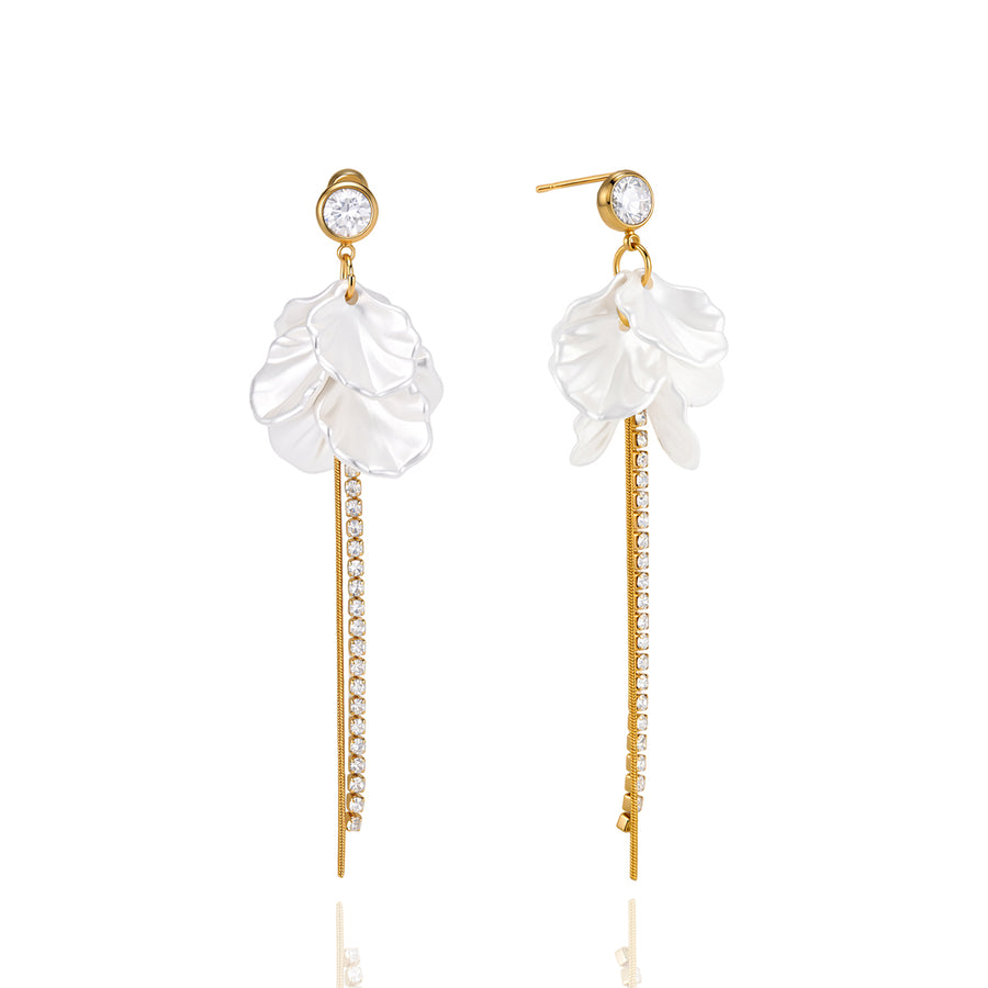 Selena Pearl Stud Earrings
