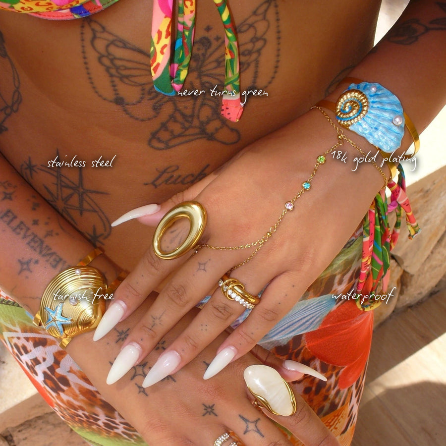 Alora Gold Hand Chain — features