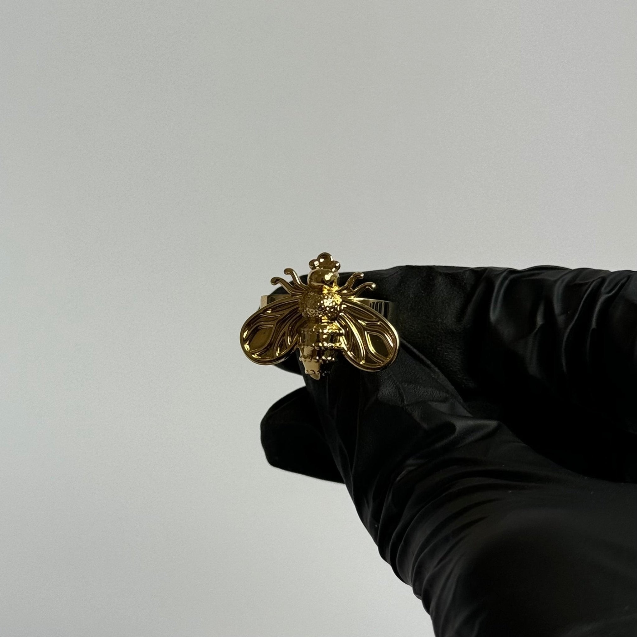 Bumble Bee Ring - ILLUSIVE JEWELS