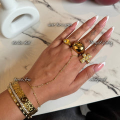 Essence Hand Chain — features