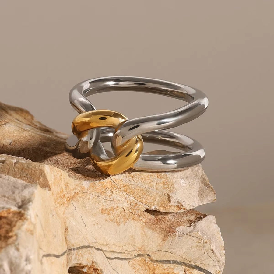 Gia Link Ring
