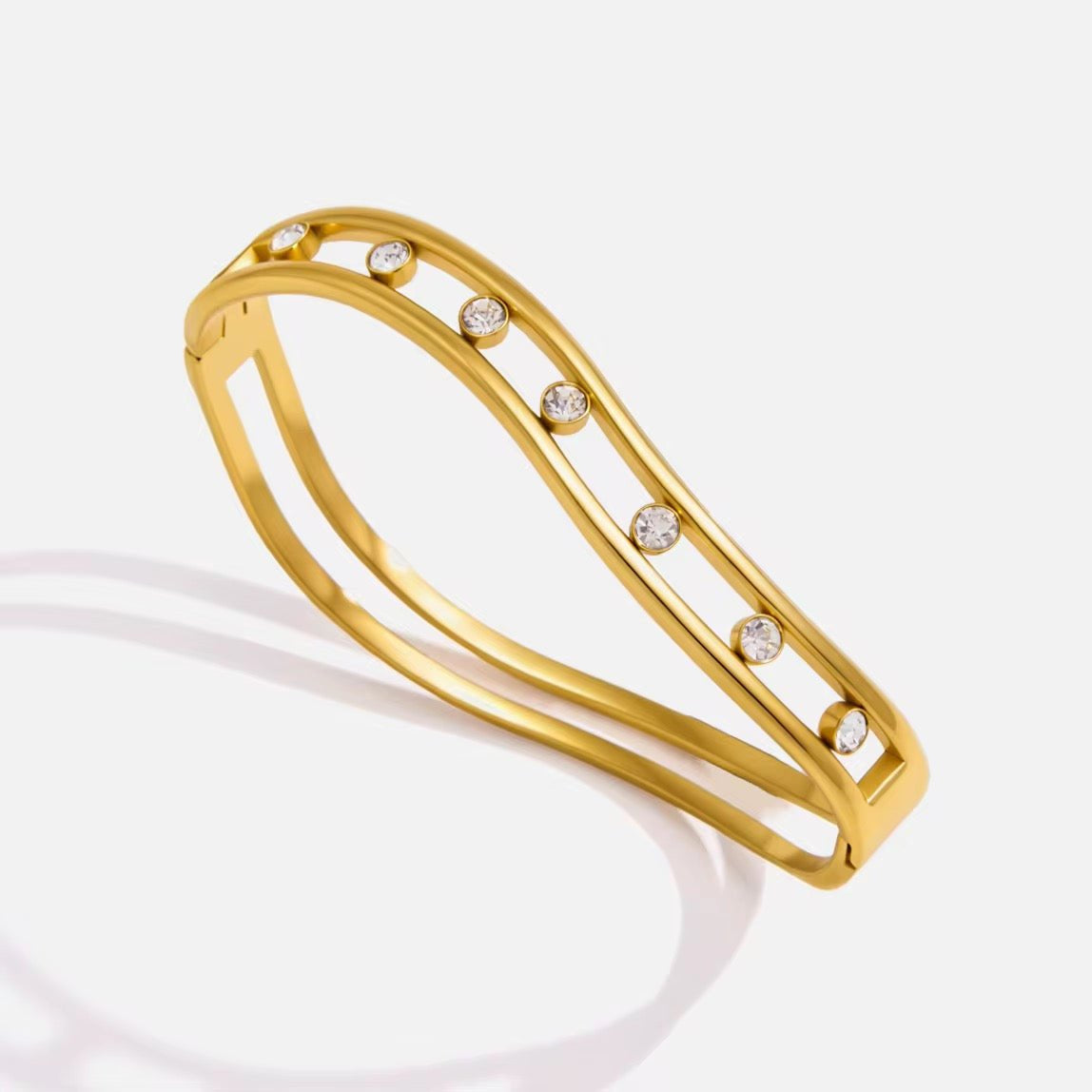 Gold Nova Bangle - ILLUSIVE JEWELS