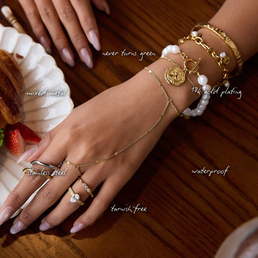 Mara Mixed Metal Ring Set — features
