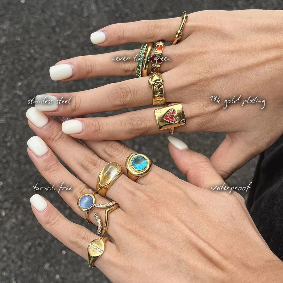 Romy Gold Heart Ring — features