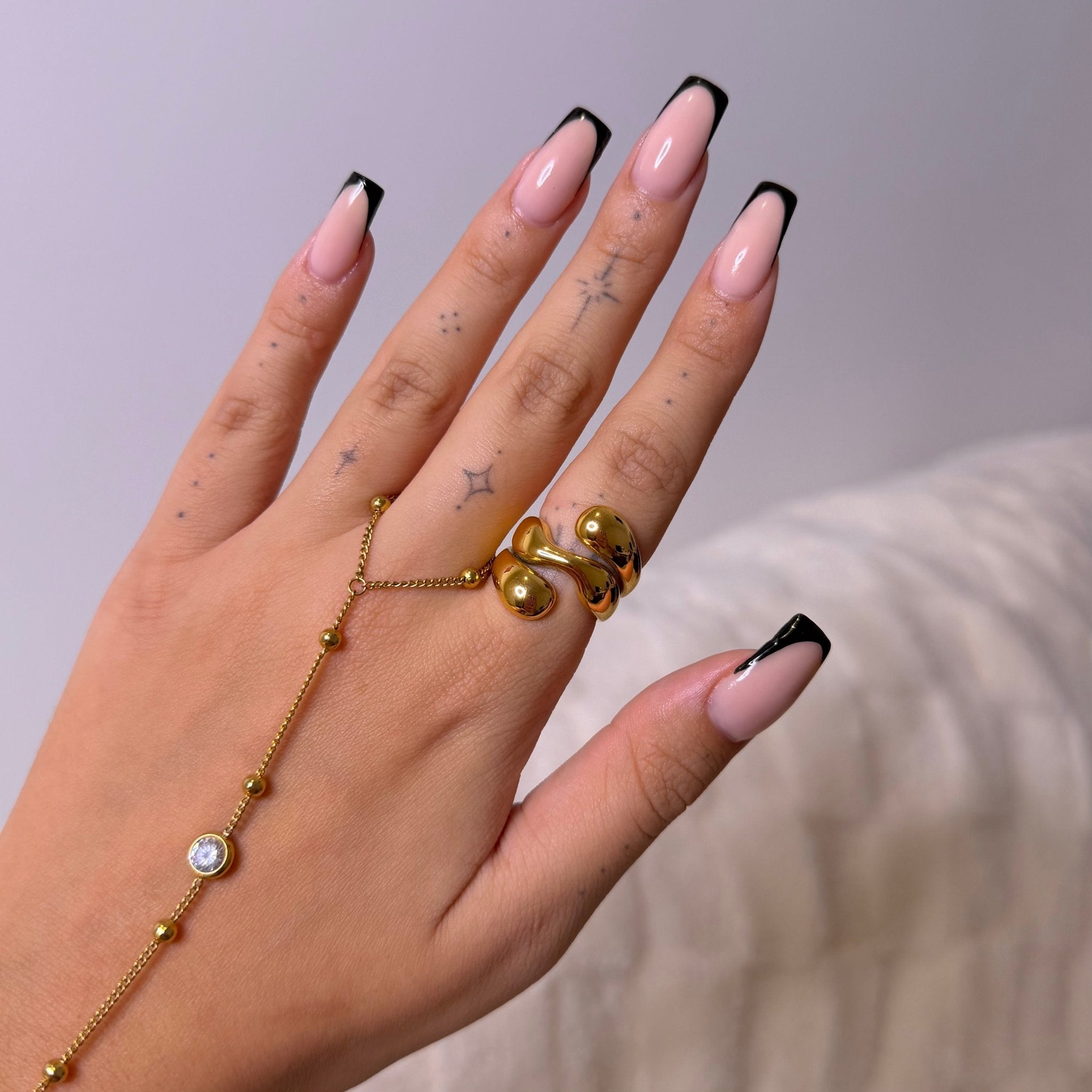 Soleia Gold Ring - ILLUSIVE JEWELS
