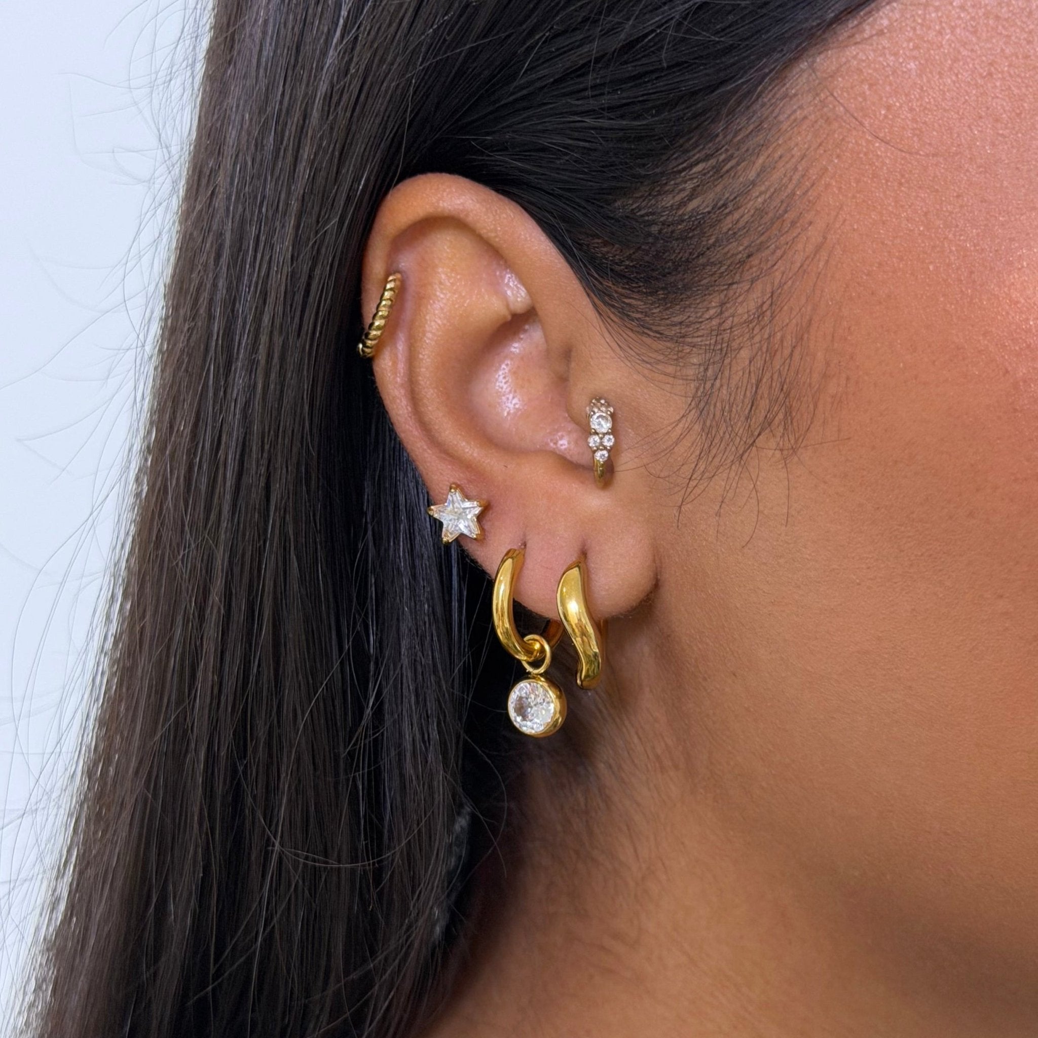 Tabby Hoop Earrings - ILLUSIVE JEWELS