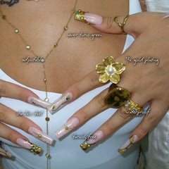 Thalia Flower Ring — features